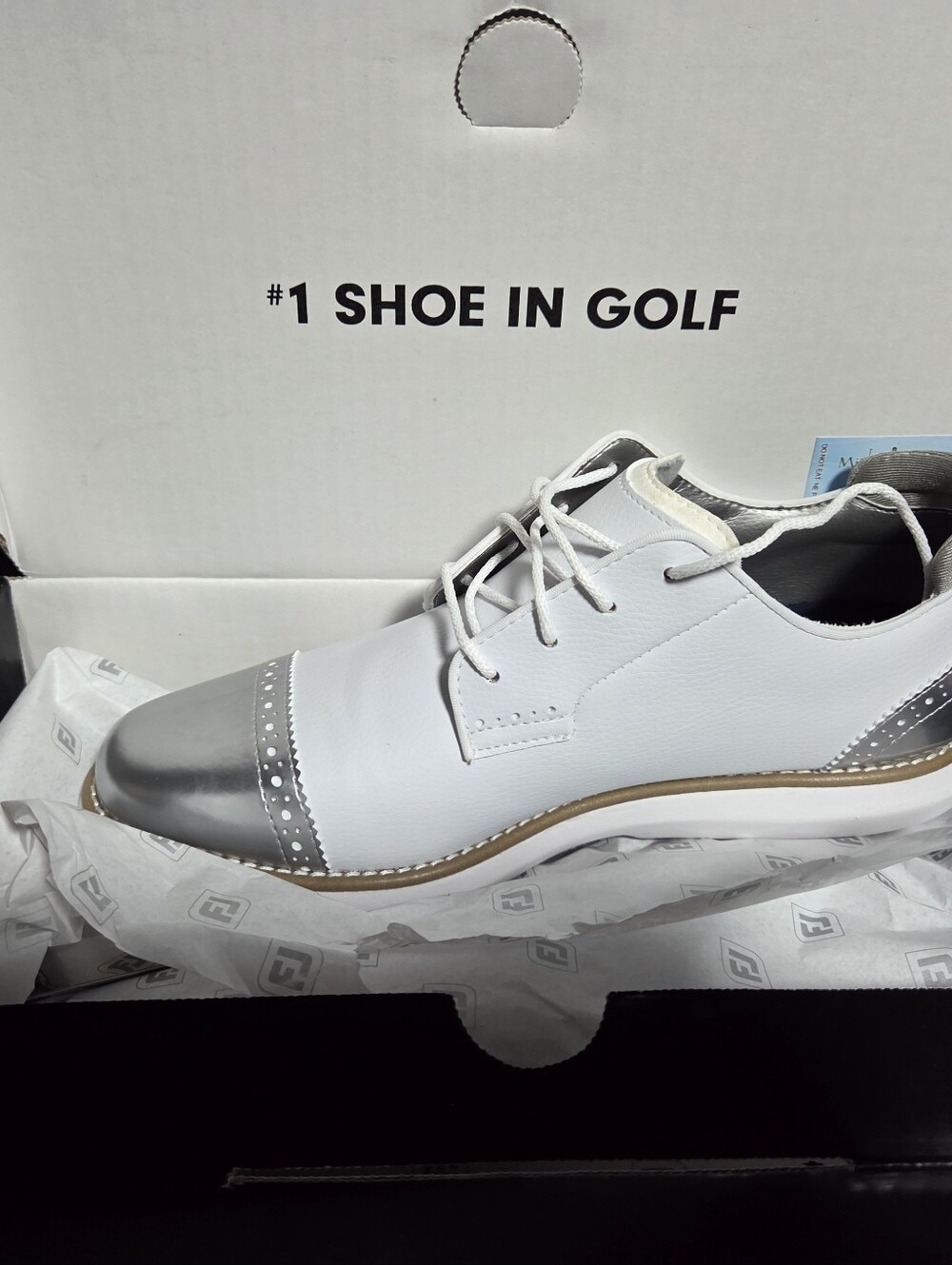 NIB FootJoy Women's White and Silver Saddle Golf Oxfords